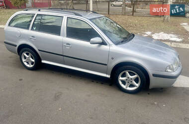 Універсал Skoda Octavia 2009 в Києві