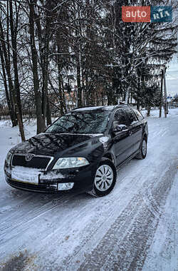 Универсал Skoda Octavia 2006 в Сарнах