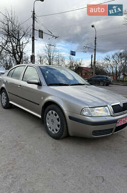 Лифтбек Skoda Octavia 2004 в Сумах