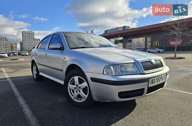 Лифтбек Skoda Octavia 2001 в Киеве