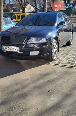 Лифтбек Skoda Octavia 2006 в Одессе