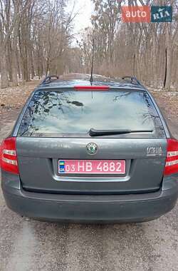 Универсал Skoda Octavia 2006 в Яготине