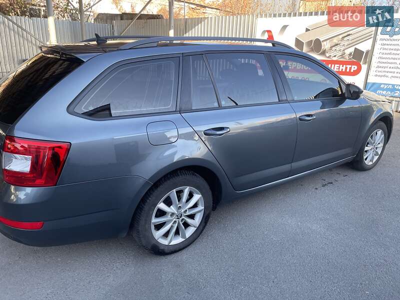 Універсал Skoda Octavia 2015 в Звягелі