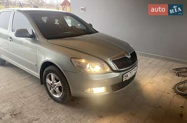 Лифтбек Skoda Octavia 2011 в Рокитном