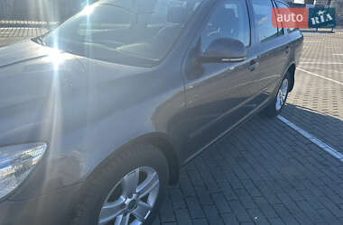 Универсал Skoda Octavia 2011 в 