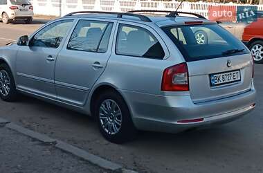 Универсал Skoda Octavia 2011 в Сарнах