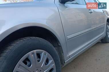 Универсал Skoda Octavia 2011 в Сарнах