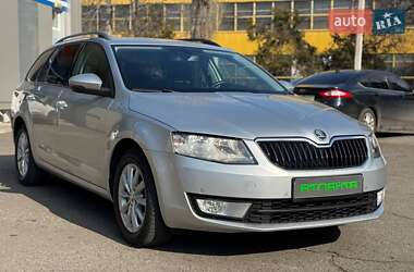 Універсал Skoda Octavia 2013 в Одесі