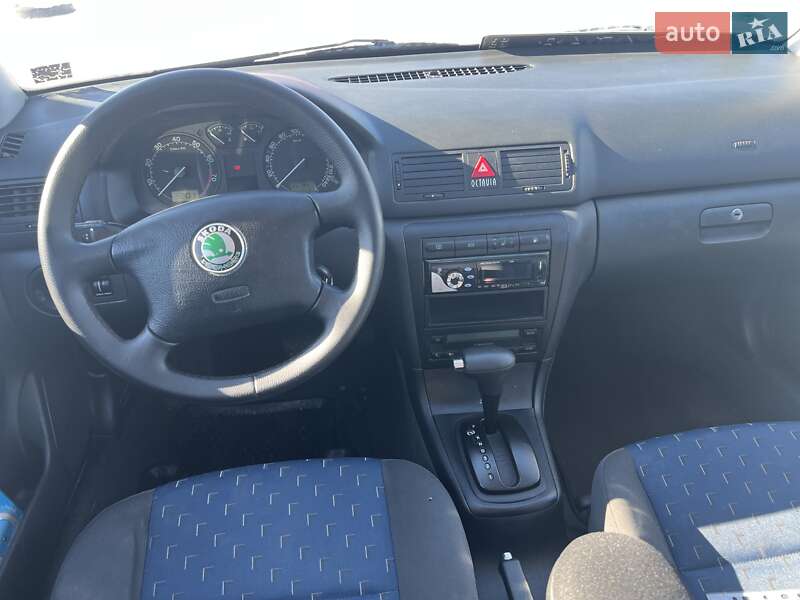 Универсал Skoda Octavia 2002 в Лозовой