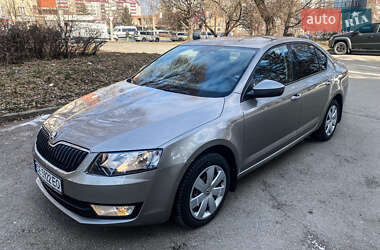 Лифтбек Skoda Octavia 2015 в 
