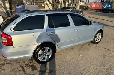 Универсал Skoda Octavia 2010 в Немирове