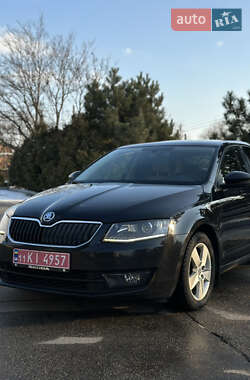 Лифтбек Skoda Octavia 2014 в Кропивницком