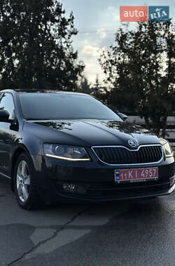 Лифтбек Skoda Octavia 2014 в Кропивницком