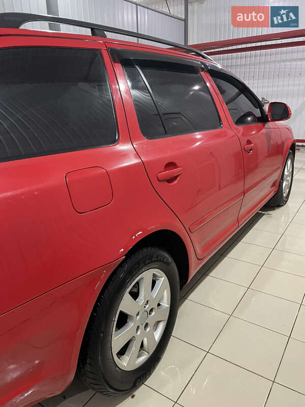 Универсал Skoda Octavia 2009 в Овруче