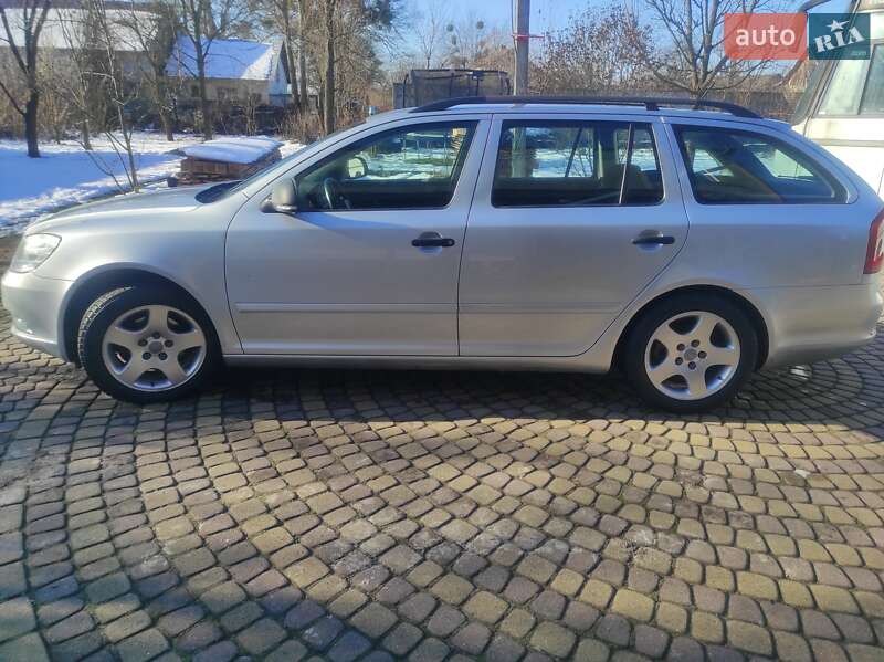 Універсал Skoda Octavia 2009 в Львові