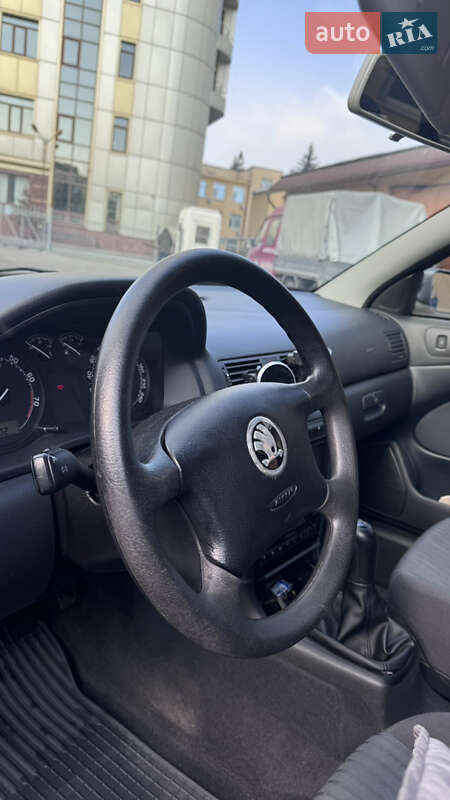 Ліфтбек Skoda Octavia 2005 в Дніпрі