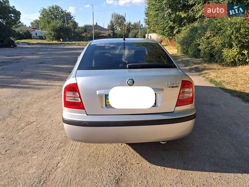 Лифтбек Skoda Octavia 2008 в Смеле