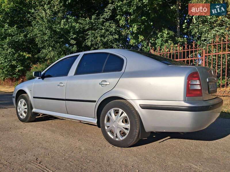 Лифтбек Skoda Octavia 2008 в Смеле