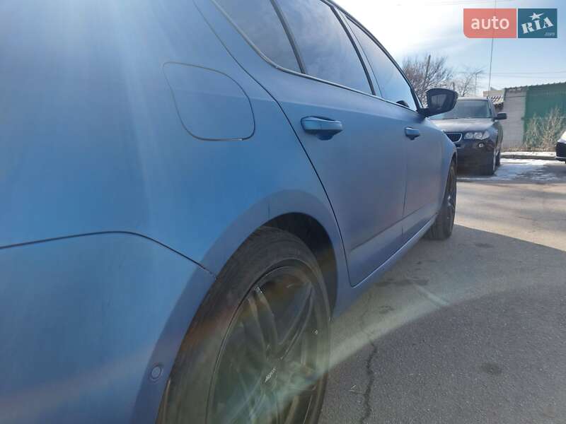 Лифтбек Skoda Octavia 2015 в Житомире