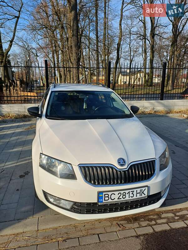 Универсал Skoda Octavia 2015 в Дрогобыче