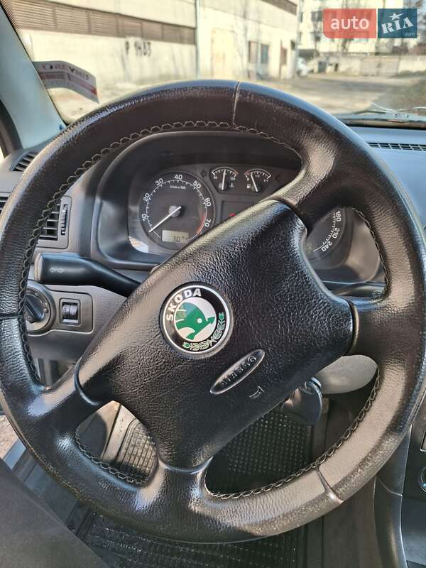 Ліфтбек Skoda Octavia 2006 в Львові фото 12 Ліфтбек Skoda Octavia 2006 в Львові