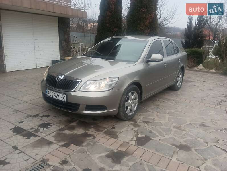 Лифтбек Skoda Octavia 2009 в Мукачево