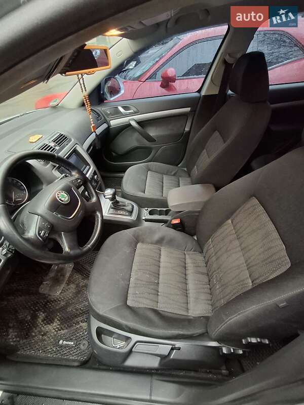 Універсал Skoda Octavia 2009 в Луцьку