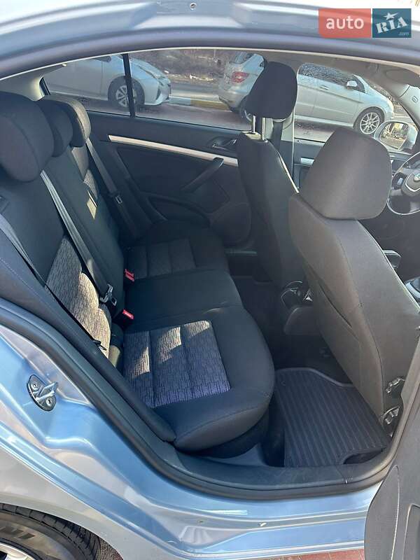 Лифтбек Skoda Octavia 2010 в Киеве