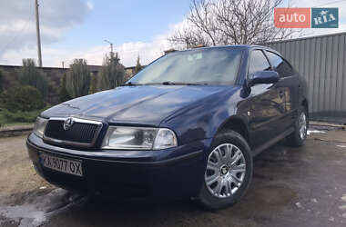 Лифтбек Skoda Octavia 2001 в 