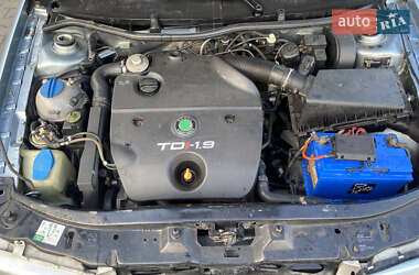 Лифтбек Skoda Octavia 2003 в 