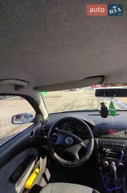 Универсал Skoda Octavia 2002 в 