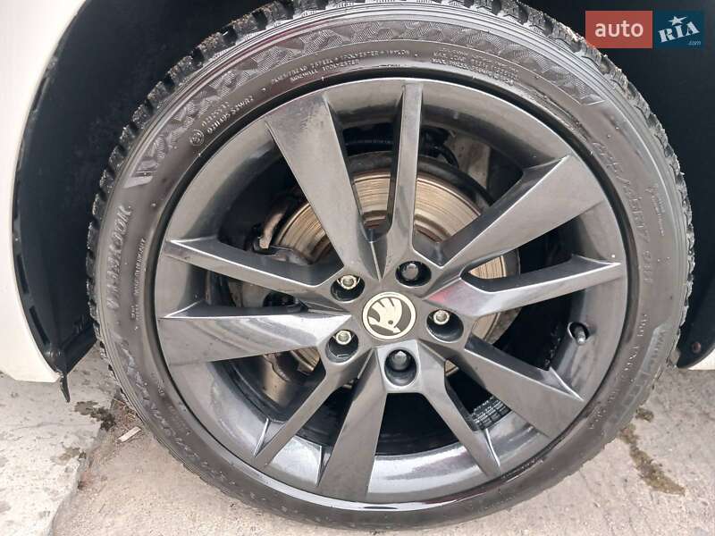 Ліфтбек Skoda Octavia 2019 в Ужгороді