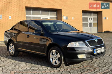 Лифтбек Skoda Octavia 2008 в 