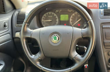 Лифтбек Skoda Octavia 2008 в 