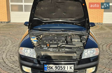 Лифтбек Skoda Octavia 2008 в 