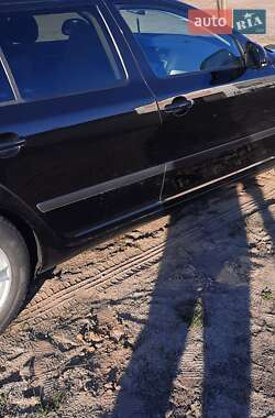 Универсал Skoda Octavia 2012 в Вараше