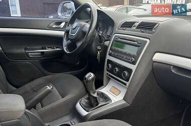 Лифтбек Skoda Octavia 2011 в 