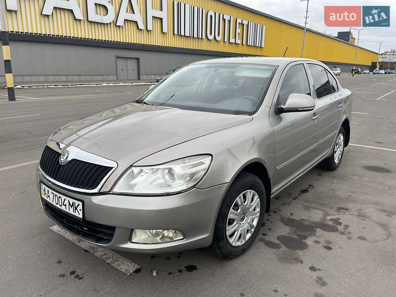 Лифтбек Skoda Octavia 2012 в 