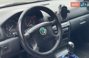 Ліфтбек Skoda Octavia 2004 в 