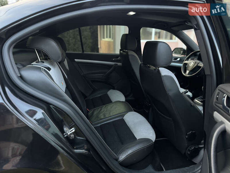 Лифтбек Skoda Octavia 2006 в Черновцах