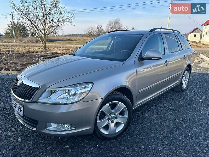 Универсал Skoda Octavia 2011 в 