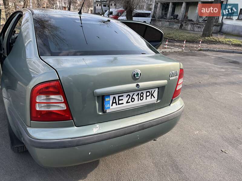 Лифтбек Skoda Octavia 2001 в Днепре