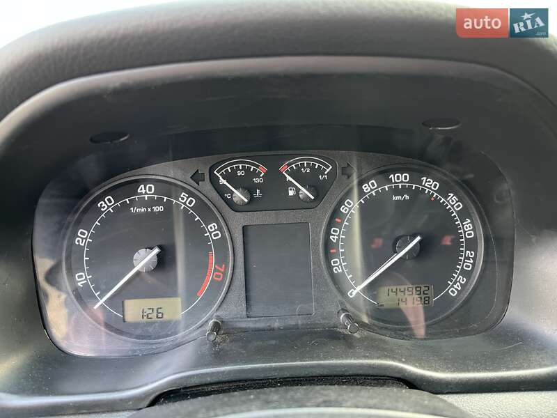 Лифтбек Skoda Octavia 2001 в Днепре