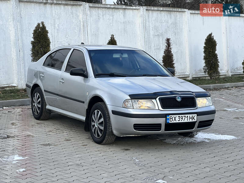 Лифтбек Skoda Octavia 2006 в Теофиполе