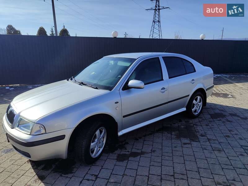 Лифтбек Skoda Octavia 2002 в Болехове