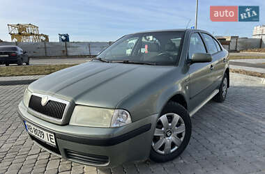 Ліфтбек Skoda Octavia 2003 в 