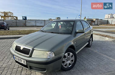 Ліфтбек Skoda Octavia 2003 в 