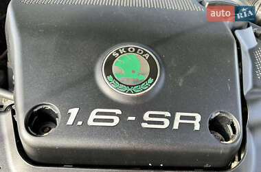 Ліфтбек Skoda Octavia 2003 в 