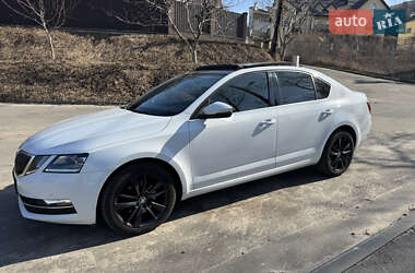 Лифтбек Skoda Octavia 2019 в Киеве