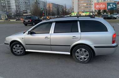 Універсал Skoda Octavia 2003 в Надвірній